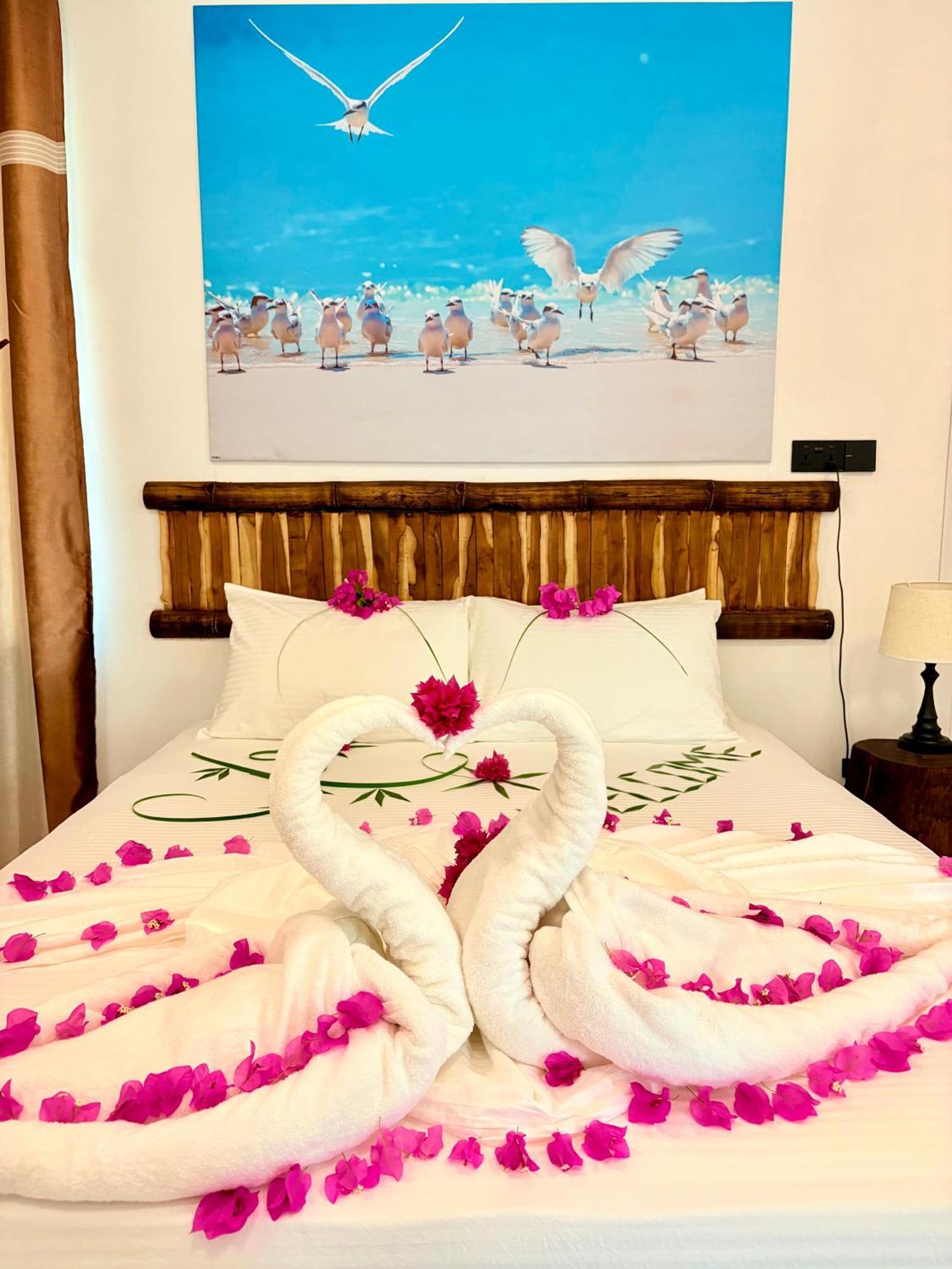 Crystal Sea Inn Bileffahi ภายนอก รูปภาพ